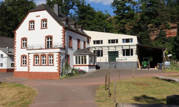 Kirf Apartment | Premier Stay at Gästehaus Herrenmühle - Rated 9.8/10