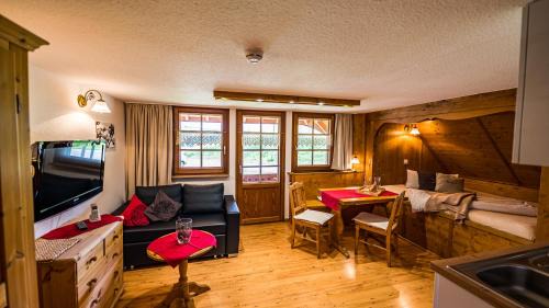 Frohnd Apartment | Child-Friendly Gästehaus Holzer Kreuz - Rated 9.8/10