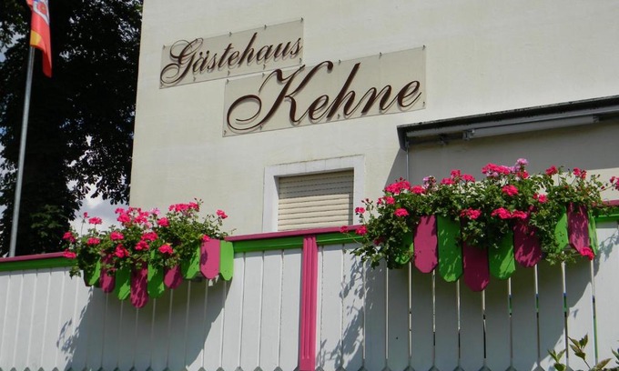 Bad Meinberg House | Pet-Friendly Gästehaus Kehne with Breakfast & Kitchen Access