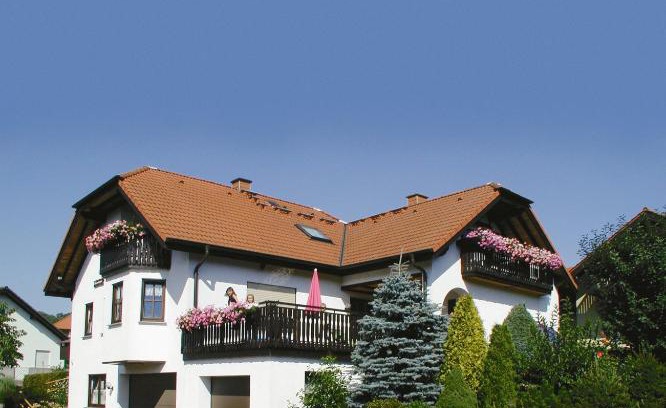 Hilders Apartment | Exceptional Gästehaus Klein: Family-Friendly Oceanfront Retreat