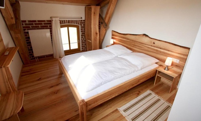 Lischow Bed & Breakfast | Family-Friendly Escape at Gästehaus Landgut Lischow