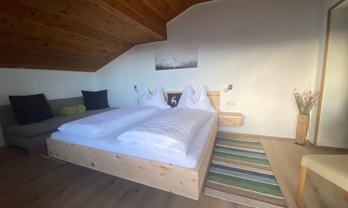 Bad Mitterndorf House | Welcoming Gästehaus Lemmerer: Pet Friendly & Highly Rated