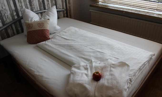 Baken House | Cozy Gästehaus Lodge Fockbek: Family-Friendly Retreat
