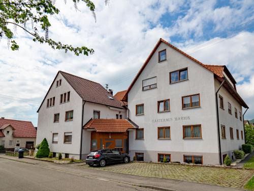 Dettingen an der Erms House | Family-Friendly Stay at Gästehaus Marion with Great Reviews