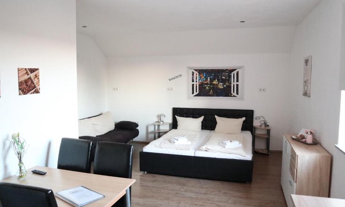 Heede House | Inviting Gästehaus Radler Scheune: 9/10 Guest Rated Haven