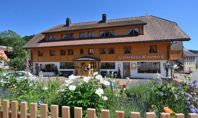 Todtmoos Apartment | Family-Friendly Stay at Gästehaus Roseneck - Rated 9.1/10