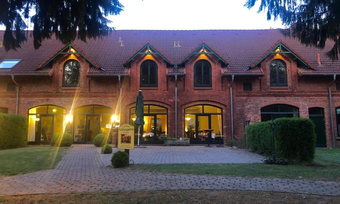 Langwedel Hotel | Family-Friendly Stay at Gästehaus Schlossgarten, Rated 8.1
