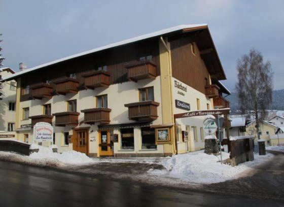 Lam House | Pet-Friendly Getaway at Gästehaus Schrötter