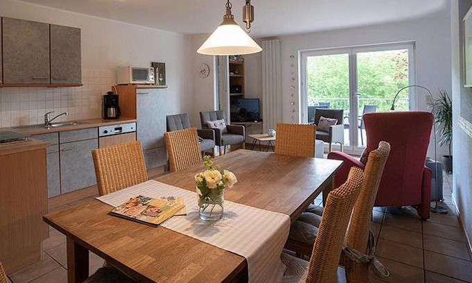 Punderich Apartment | Gästehaus Simonis: Guest Rated 9/10 with Hot Tub & Kitchen