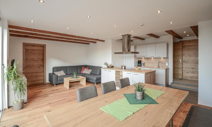 Bichlbach Apartment | Gästehaus Sonne: Pet & Child-Friendly Stay with 9.4/10 Rating