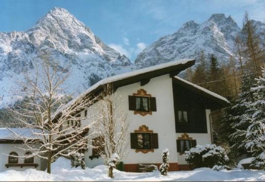 Biberwier Apartment | Discover Gästehaus Sylvia: Highly Rated & Budget-Friendly Stay