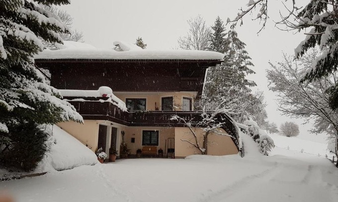 Haus Apartment | Guest Rated 9.6: Pet & Child Friendly Gästehaus Wieser