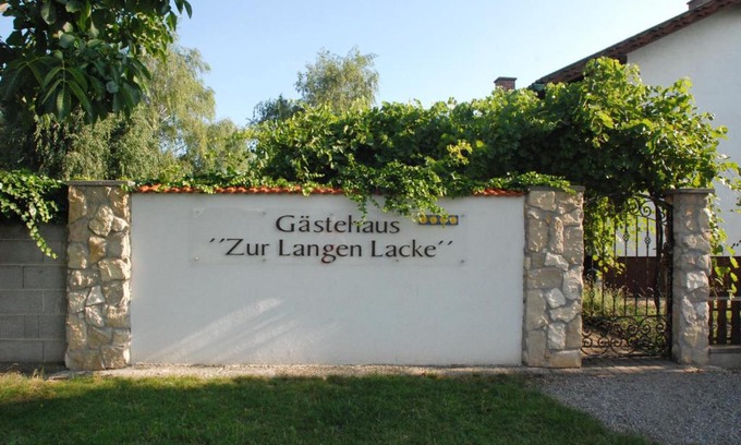 Apetlon Apartment | Top-Rated Gästehaus Zur Langen Lacke with Family Amenities