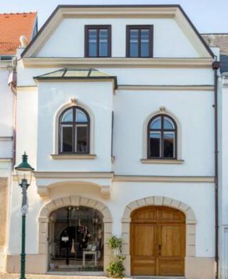 Eisenstadt Apartment | Family-Friendly Gästesuiten beim Schloss with 9/10 Rating