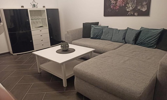 Neindorf Apartment | Gästewohnung 5: Guest Rated 8.4/10 for Your Stay