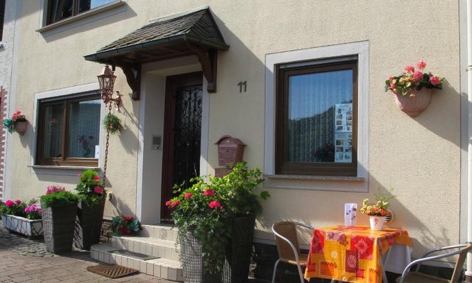 Sankt Goar House | Cozy Gästewohnung Kurz with Exceptional 9.1 Guest Rating