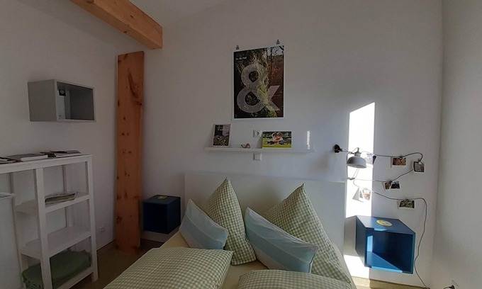 Bad Urach Apartment | Cozy Gästezimmer FreiRaum with Ocean View & Breakfast