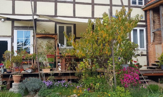 Wustrow House | Cozy Privatzimmer auf dem Kulturhof – Guest Rated 8/10