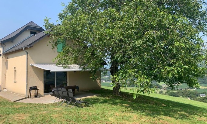 Aramits House | Coig de Lamothe: Family-Friendly Farm Retreat with High Ratings