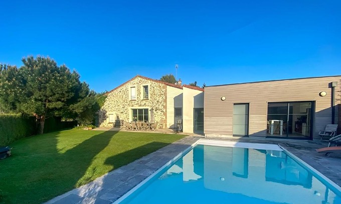 Saint-Andre-de-la-Marche House | Gîte à Saint André de la Marche: Pool & Oceanfront Retreat