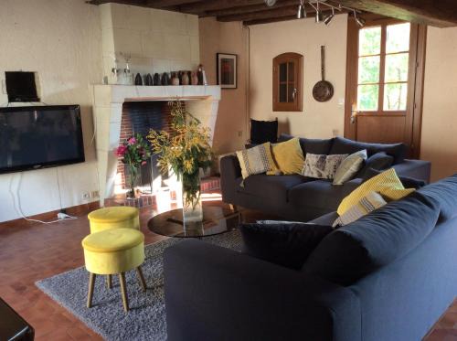 Seigy House | Oceanfront Gîte Ô Beauval - Family-Friendly Retreat