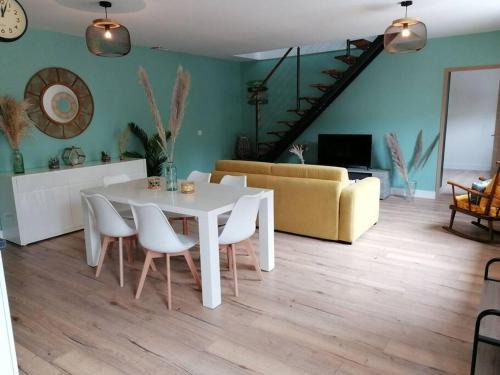 Vron House | Family-Friendly Gîte for 6 in Beautiful Baie de Somme