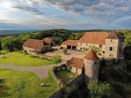 Alvignac House | Exceptional Gîte du Château de Cantecor with Ocean Views
