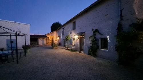 Chaveignes House | Gîte Angulus Ridet - Grapevine