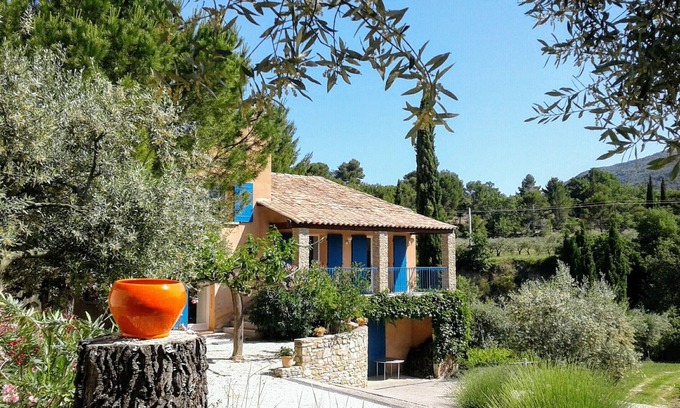 Mirabel-aux-Baronnies House | Gîte Bleu Du Calvaire: Top-Rated Stay with Ocean View