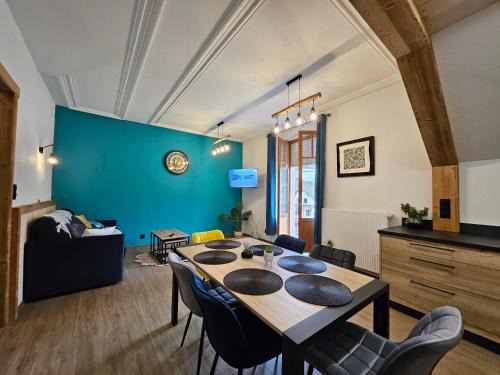 Ventron Apartment | Gîte Bleuet: Family Loft with Game Room & Spa Retreat
