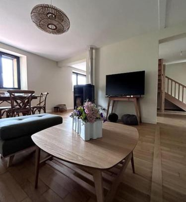 Montboucher Apartment | Discover Gîte Bois Tordu: Family-Friendly Retreat Near Bourganeuf