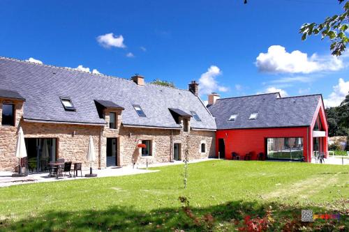 Theix-Noyalo House | Discover gîte Brocéliande - Closeries du Golfe with Ocean Views