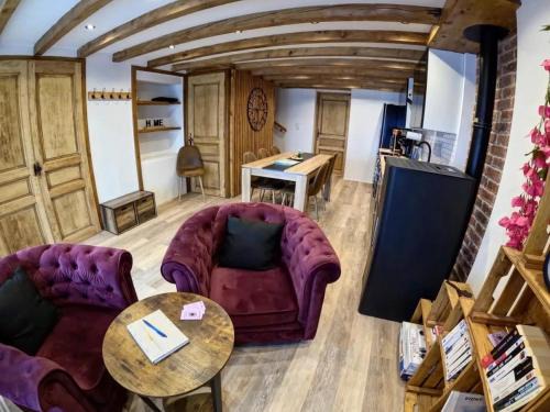 Saint-Nicolas-des-Biefs House | Gîte calme à la montagne avec animaux admis et Wi-Fi - FR-1-489-553