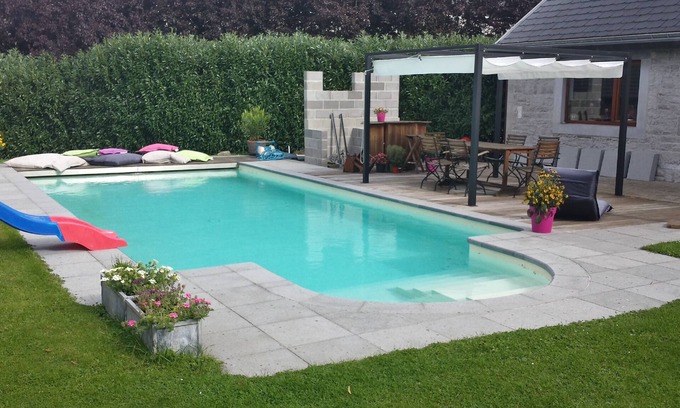 Anthisnes House | Relax at Gîte « Casa Lea » with Pool and Spa Amenities