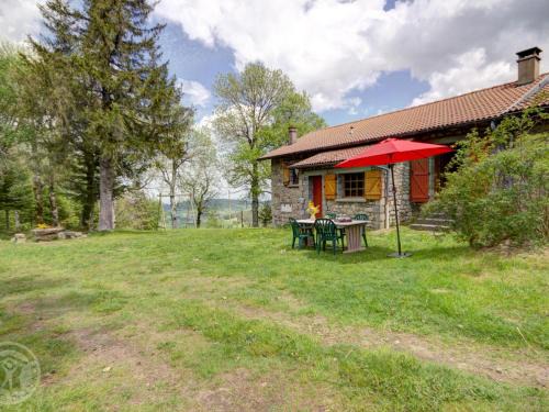 Chalmazel-Jeansagniere House | Family-Friendly Chalet Minutes from Ski Slopes in Chalmazel