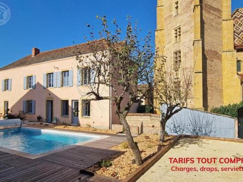 La Benissons-Dieu House | Gîte charmant avec jardin et piscine chauffée - FR-1-496-339
