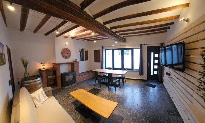 Lobbes Apartment | Pet-Friendly Gîte Citadin de l'Entreville: Rated 9.1/10