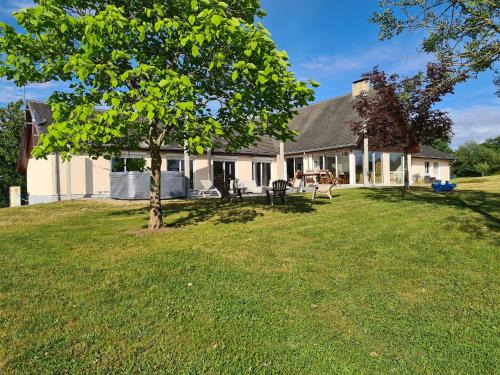 Cluis House | Discover Gîte Cluis: Ideal Getaway for Families & Pets
