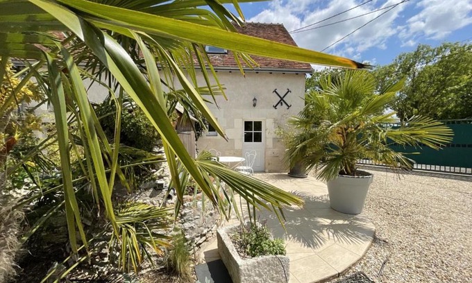 Cigogne House | Relax at Gîte Confort: Nature, Garden & Free WiFi