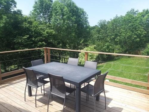 Bort-les-Orgues House | Charming Country Gîte: Family and Pet Friendly Escape