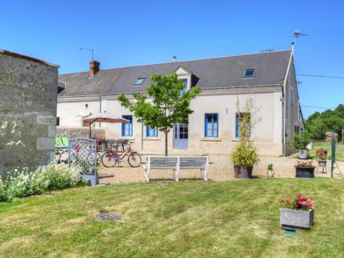 Sennevieres House | Charming Gîte with Private Garden Near Loire Châteaux