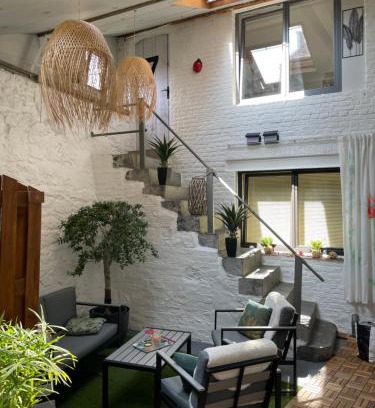 Dinant Apartment | Gîte d'Avalon Chambre 7: Guest Rated & Budget-Friendly Stay