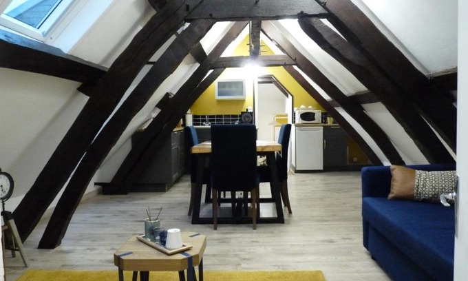 Saint-Valery-sur-Somme Apartment | Oceanfront Gîte d’Eros: Guest Rated 9.3/10 Experience