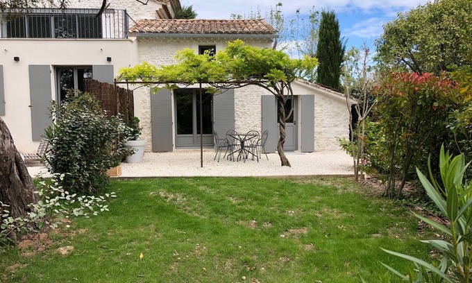 L'Isle-sur-la-Sorgue House | Perfect Retreat: Gîte in Provencal Mas with Pool & Views