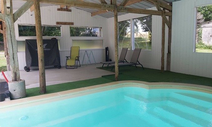 Athis-Val de Rouvre House | Gîte dans Longère en Normandie: Pet-Friendly & Ocean Views
