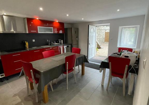 La Chapelle-sur-Loire House | Child-Friendly Gîte in the Heart of Bourgueil Vineyards