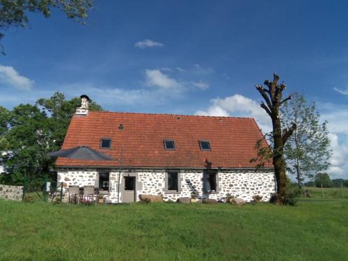 Anglards-de-Salers House | Bel Air Gîte: Oceanfront Retreat with High Guest Ratings