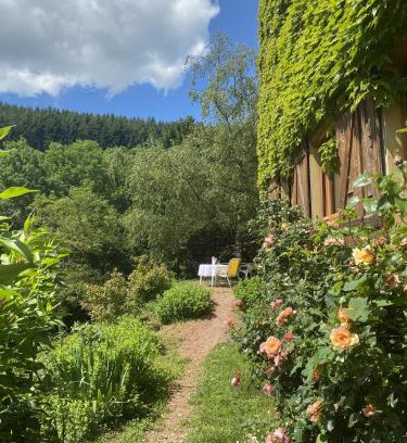 Chamelet House | Family-Friendly Guest Houses in Chamelet, France