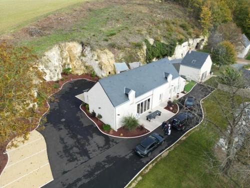 Faverolles House | Relaxing Gîte with Private Jacuzzi near Loire Valley Attractions