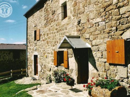 Burdignes House | Guest Rated 10/10: Gîte Burdignes for Perfect Family Getaway